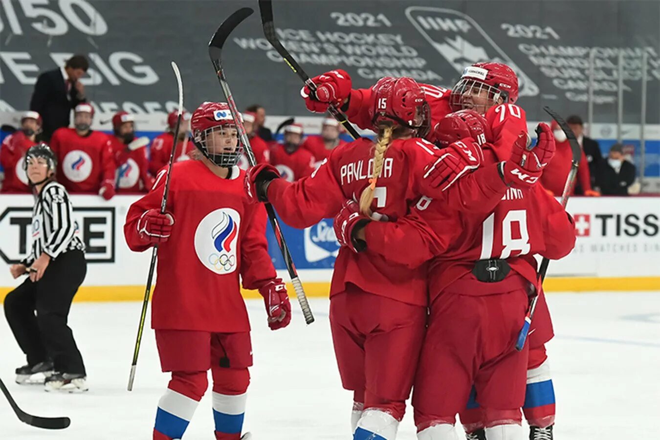 Россия германия 8 2. Женская сборная России по хоккею. Россия Германия хоккей. Сборная Канады по хоккею женскому IIHF.