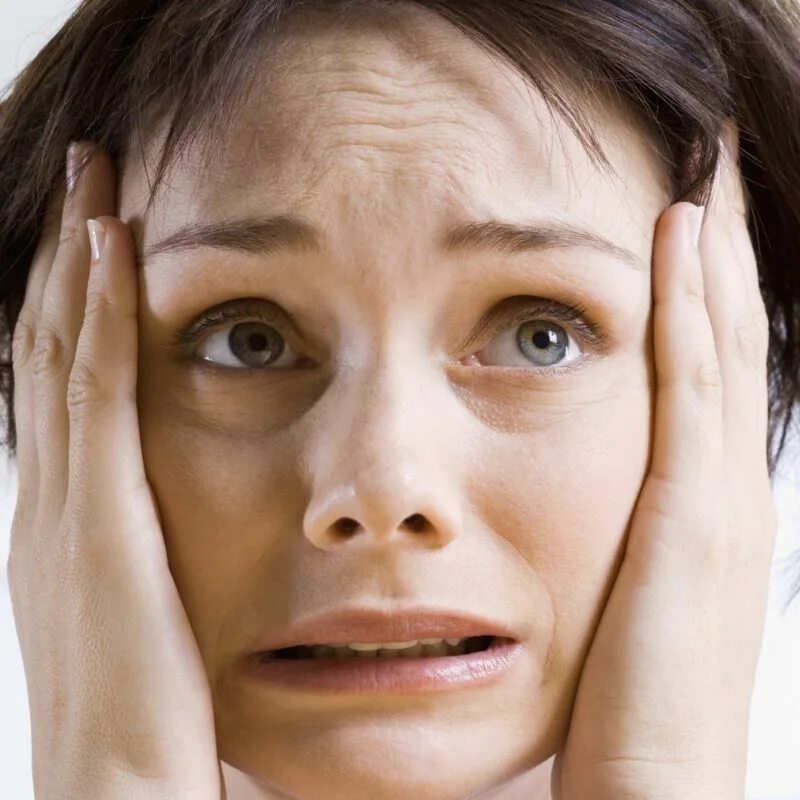 Дергается глаз к какому врачу. Головная боль. Болезненный взгляд. Дергается глаз к какому врачу. Нервный тик глаза причины.