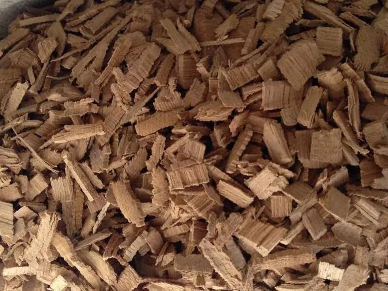 дубовая щепа сильный обжиг. щепа дубовая сильный обжиг 50гр. обожженные дубовые кубики. дубовая щепа для самогона. дубовую стружку.