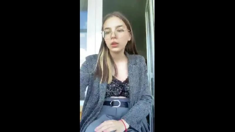 Милашки перископ. Милая школьница periscope. милая перископ. мила periscope. 2000 зрителей перископ.