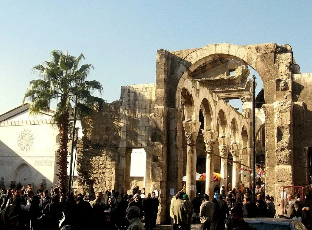 В какой стране находится дамаск. Храм юпитера в дамаске. сирия столица дамаск. старый город дамаск сирия. сирия дамаск 2025.