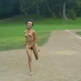 Girls Running Around Naked (76 photos) - porn pichunter.club