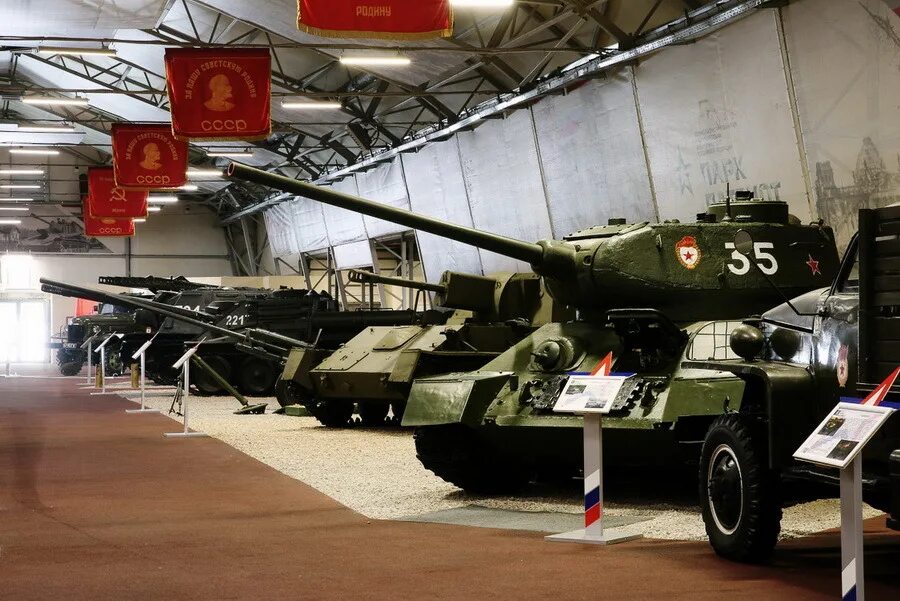 Музей танков в пышме. Угмк музей военной техники верхняя пышма. Музей техники на м4. Музей техники на м4. Музей военной техники на трассе м4 дон.