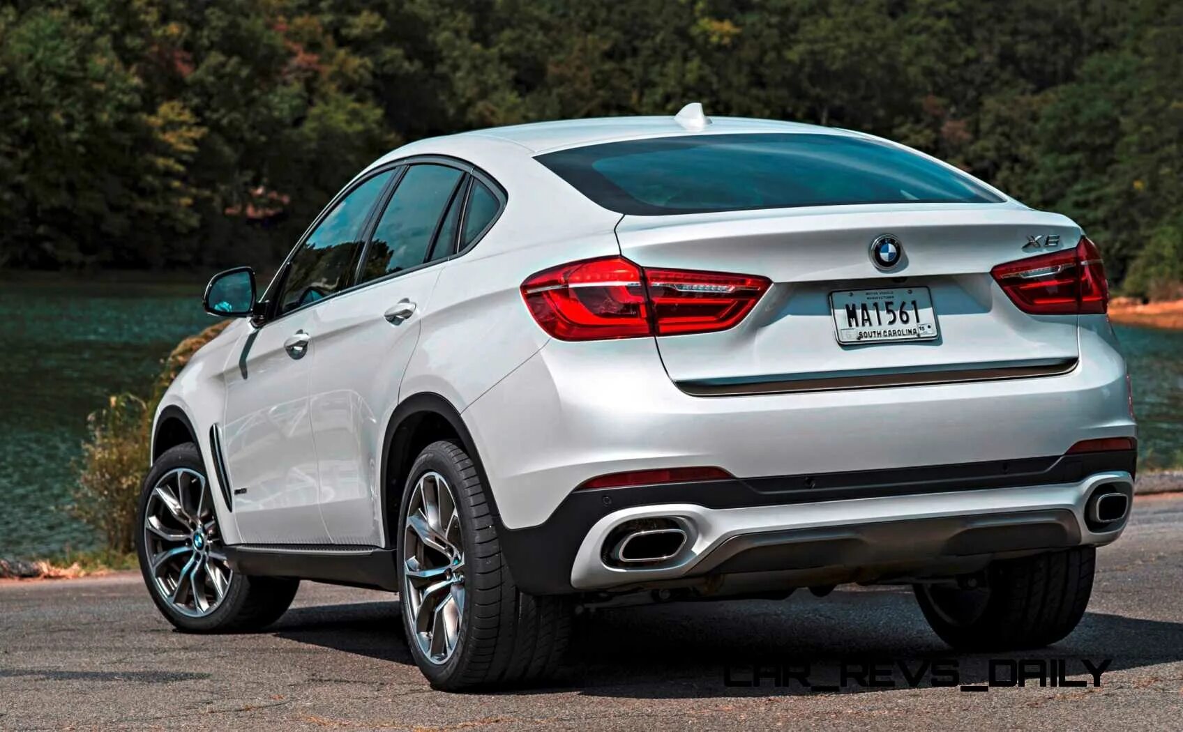 Купить х6 новый. BMW x6 f16. BMW x6 2018. BMW x6 xdrive50i. БМВ Икс 6 2018.