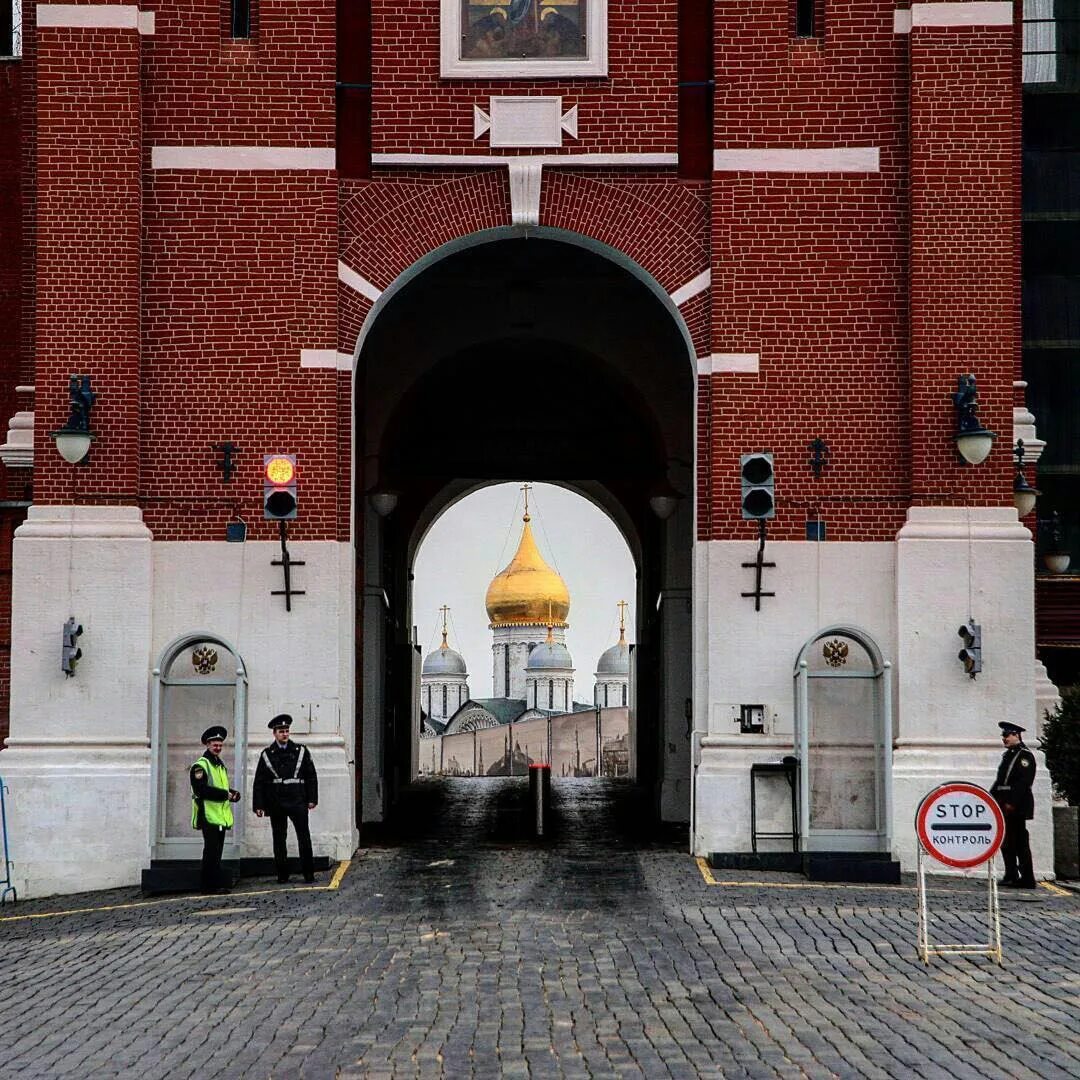 Спасские ворота Москва Кремль. Спасские ворота Московского Кремля. Спасская башня Кремля. Ворота Спасская башня Московского Кремля.