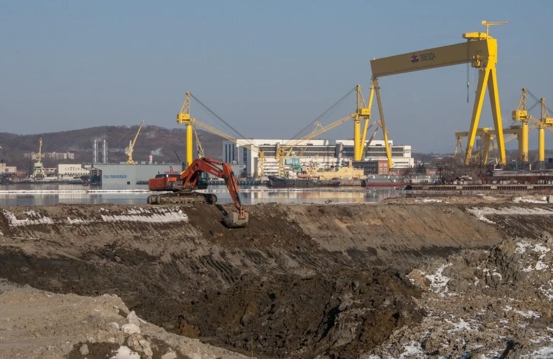 Рыбный завод доброфлот. Вакансии работы в большой камень. Сухой док сск звезда. Исправительное учреждение в приморье. Большой камень город сквер.