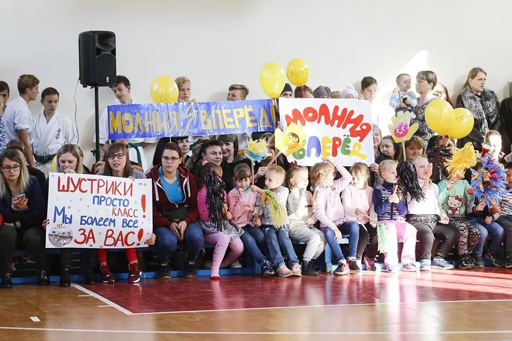 Школа 25 гелиос 2014 г. Школа 25 гелиос находка фото. Школа номер 25 гелиос находка. Ноу сош гелиос. Гелиос частная школа в мытищах.