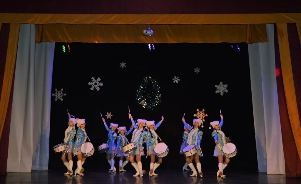 дом творчества коллектив современник. дмт современник кимры. москаленки забава современник. вокальный ансамбль единство. город кимры современник.