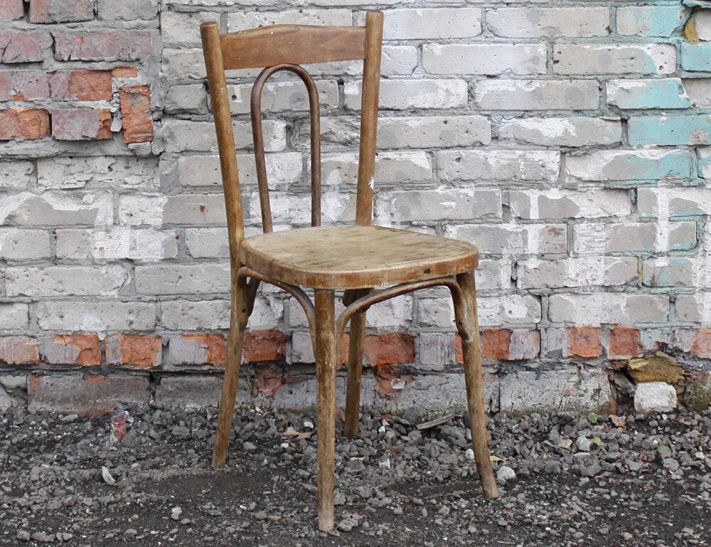 Стулья советские деревянные. Старый стул. Советский стул. Советский стул со спинкой.
