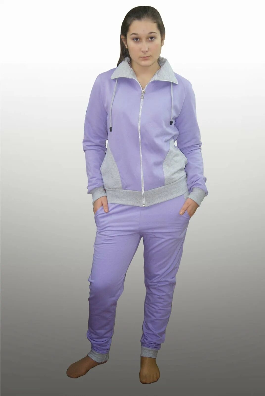 женская спортивная одежда. спортивная одежда иваново. красный костюм adidas женский. спортивный костюм женский. легкий спортивный костюм женский.