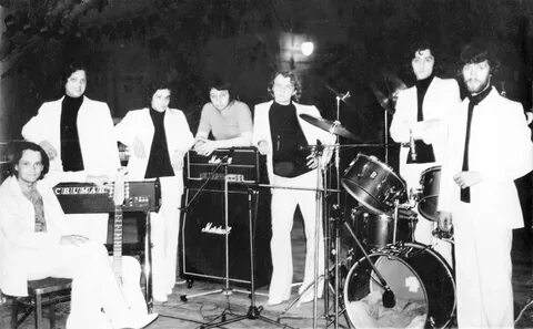 Слева 80
