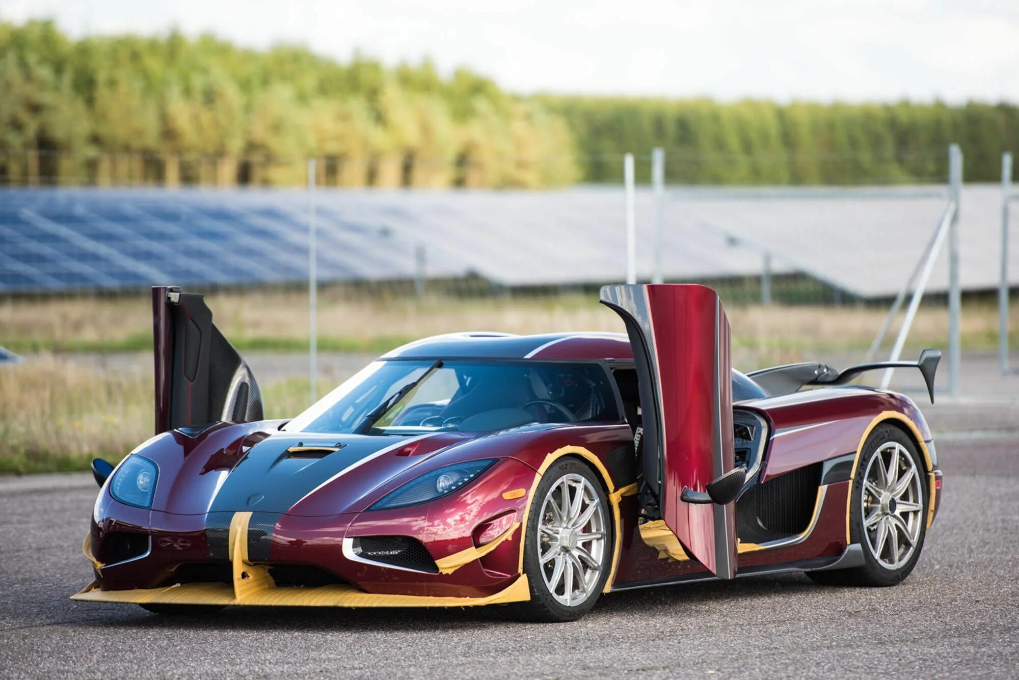 Фото быстрых машин. Кенигсегг АГЕРА. Koenigsegg Agera RS. Гиперкар Koenigsegg. Гиперкары Кенигсегг АГЕРА.