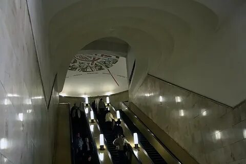 Станции метрополитена автозаводская