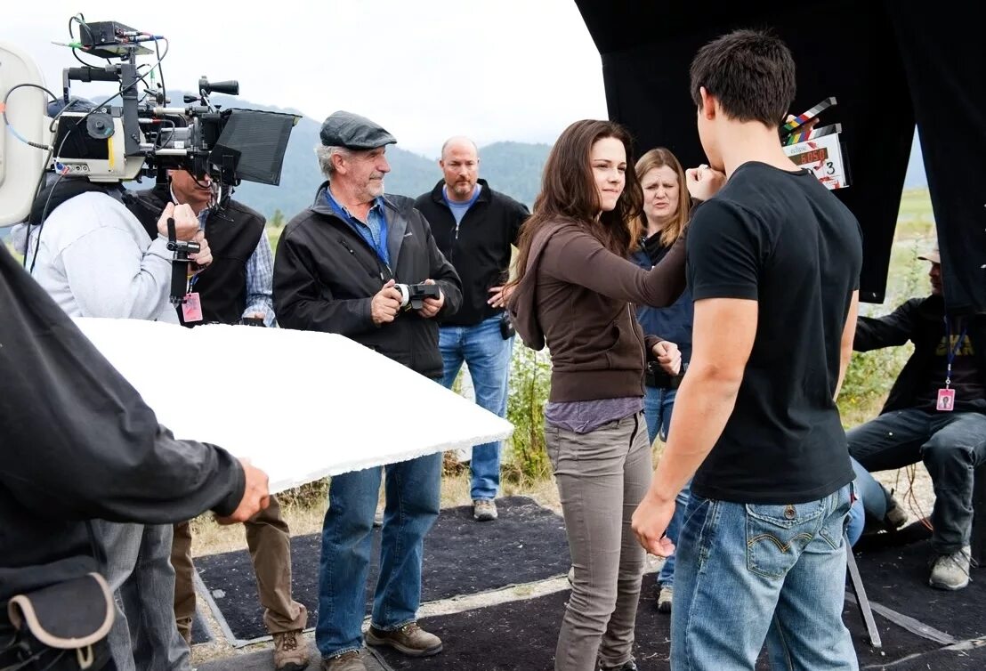 Где снимали держи. Чёрт побери бриллиантовая рука. Где снимали держи. Путешествия по местам съемок фильмов. Кадры со съемок сумерки рассвет.