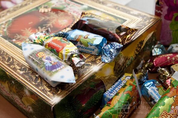 конфеты краскоша красноярский. конфеты столичные краскон. конфеты саянские росы краскон. игра шоколадная фабрика изготавливать конфеты. конфеты фабрики краскон.