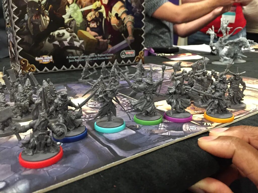 Кромешная тьма 2 настольная игра. Massive darkness настольная игра. кромешная тьма игра. кромешная тьма настольная игра. кромешная тьма миниатюры.