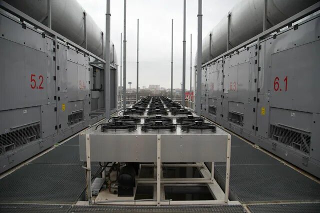 Безводильный тягач goldhofer ast 3. Vehicles tier 3. Тягач для буксировки воздушных судов. Броневик будущего концепт арт. Vehicles tier 3.