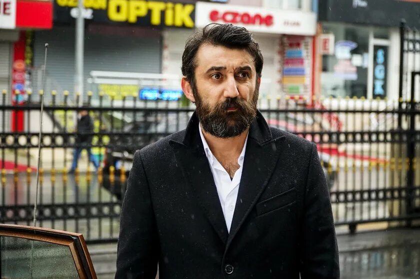 Неджип мемили турецкий актёр. Неджип мемили чукур. Неджип мемили биография. Джумали чукур актер. Неджип мемили турецкий актёр.