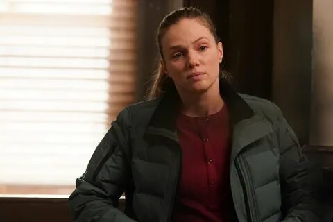 Tracy Spiridakos as Hailey Upton in Chicago PD.