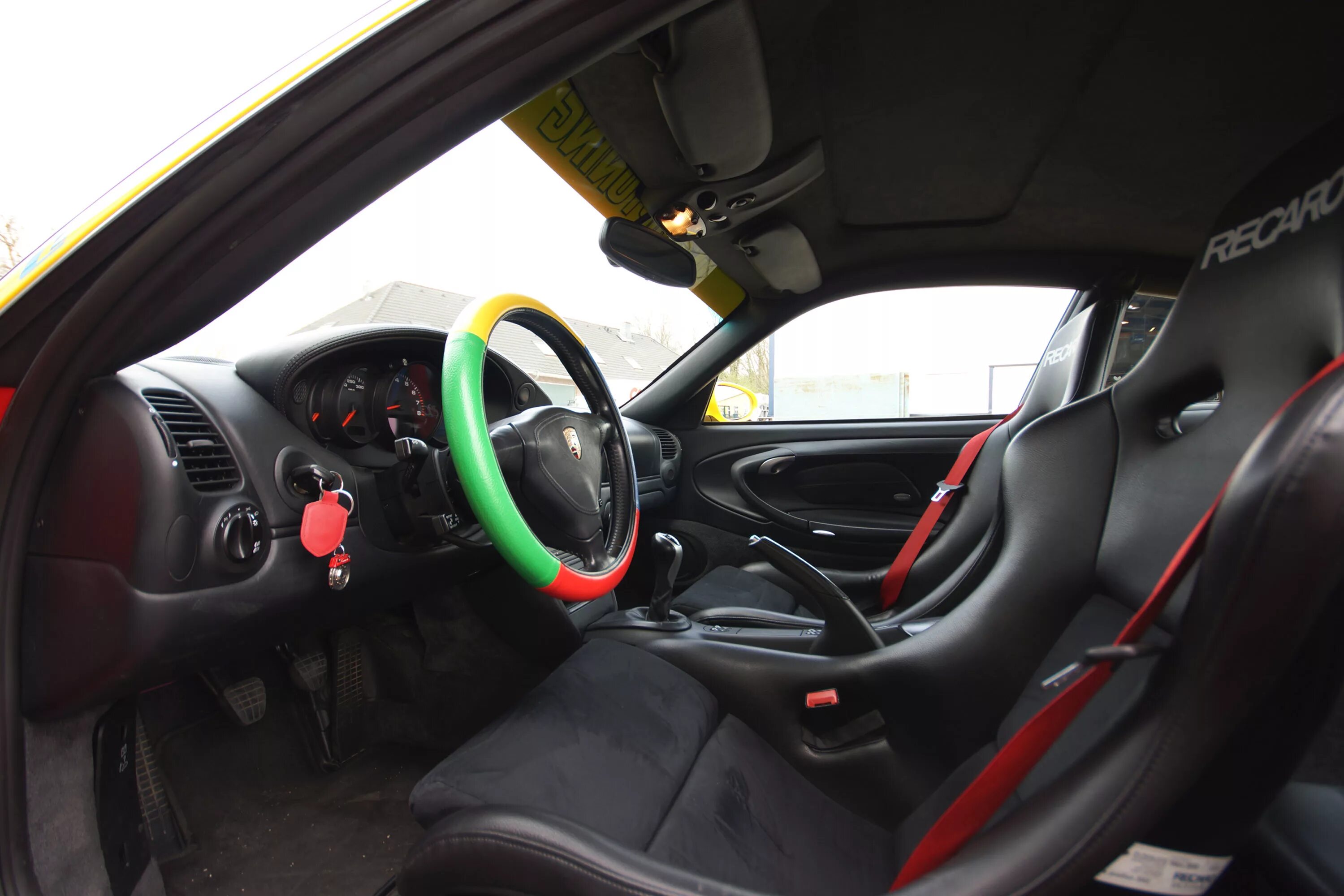 Manta 996. Винил на порше 911 турбо s. Скат рогач манта. Винил на порше 911. Порше 911 турбо с винил.