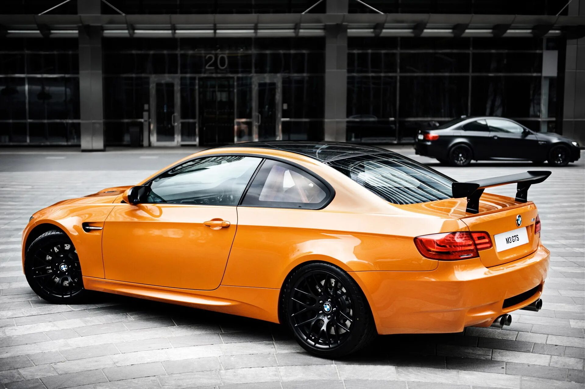 Машине почему е. BMW m3 GTS. БМВ м3 е92 GTS. M3 e92 GTS. 2010 BMW m3 GTS.