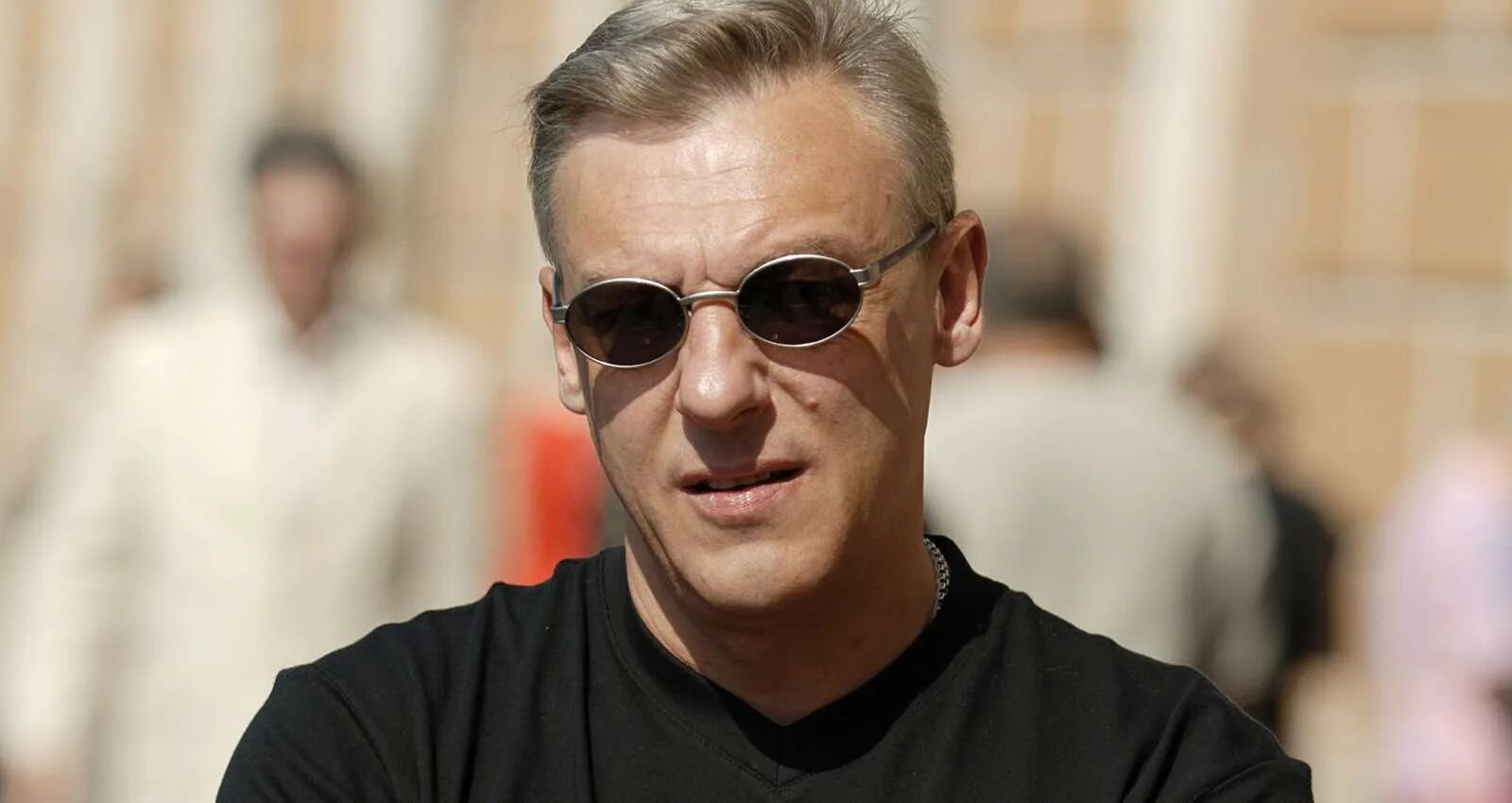 Соловец. Александр половцев. соловец актер. половцев александр актер. соловец улицы разбитых фонарей актер.