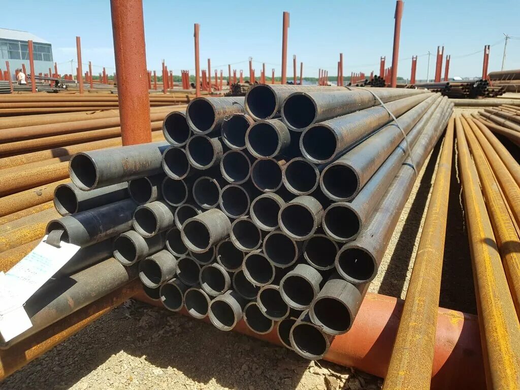 Площадь поперечного сечения стальных труб таблица. Площадь окраски 1м трубы таблица. Как определить диаметр трубы для отопления. Таблица подбора диаметра трубопровода отопления. Расчет диаметра трубопровода отопления.