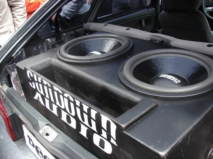 Басс герцы. Sundown Audio 18 сабвуфер Top. Сандаун ВАЗ 2114. ВАЗ 2112 Sundown Audio. Sundown Audio 2004.