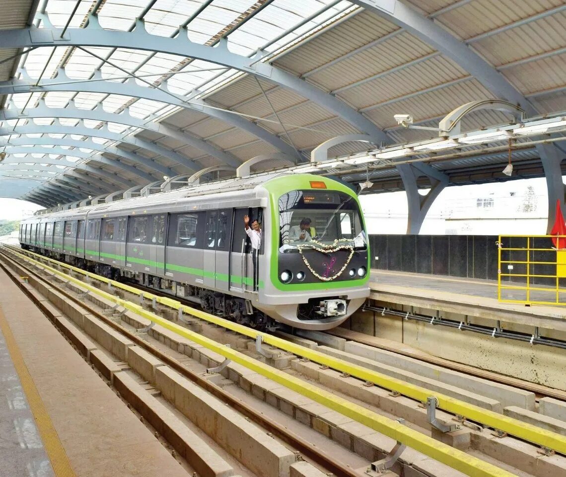 Пассажирские вагоны китая. Metro rail. Metro railway. Вагоны метро будапешта. Metro rail dhaka.