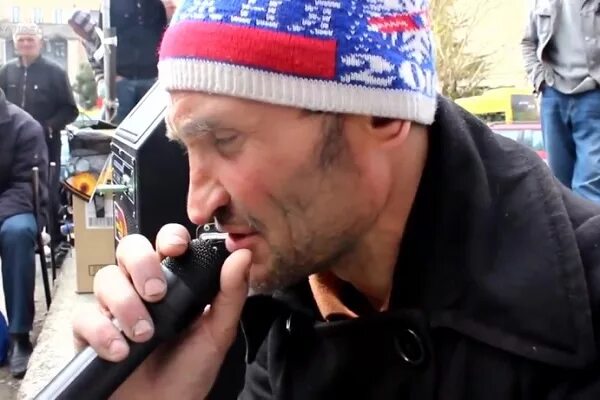 Футболка юра шевчук музыкант. Юра музыкант тамбов. Душевный концерт. Юра музыкант тамбов. Егиазаров тамбов.