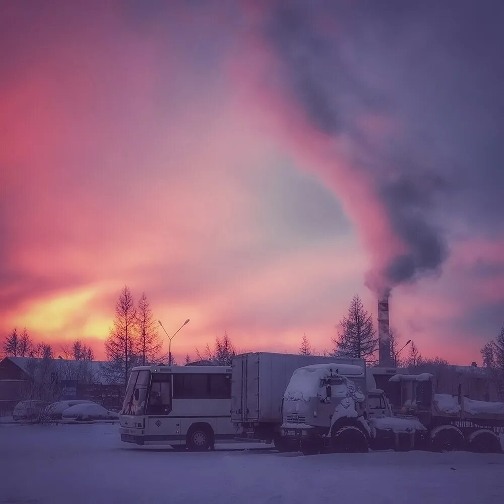 Белые ночи новый Уренгой. Новый Уренгой закат. Новый Уренгой зимой. Белые ночи в Уренгое. День ночь новый уренгой