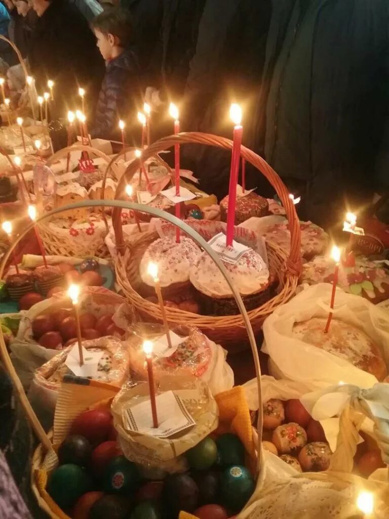 До скольки светят куличи
