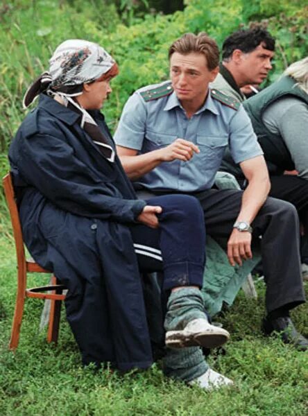 Памятник безрукову в похвистнево. Участок 2003 безруков. В какой деревне снимали участок с безруковым. Участок 2003 безруков. Участок 2003 безруков.