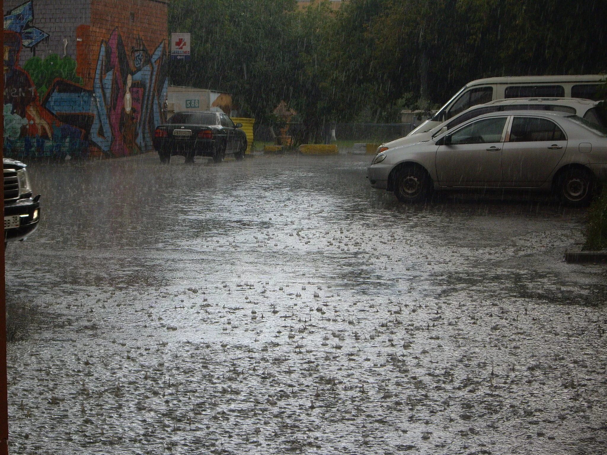 Поможет ли дождь. Дождливый Иркутск. Дождь в январе. Дождливый день в Иркутске. Ливень в Иркутске сегодня.