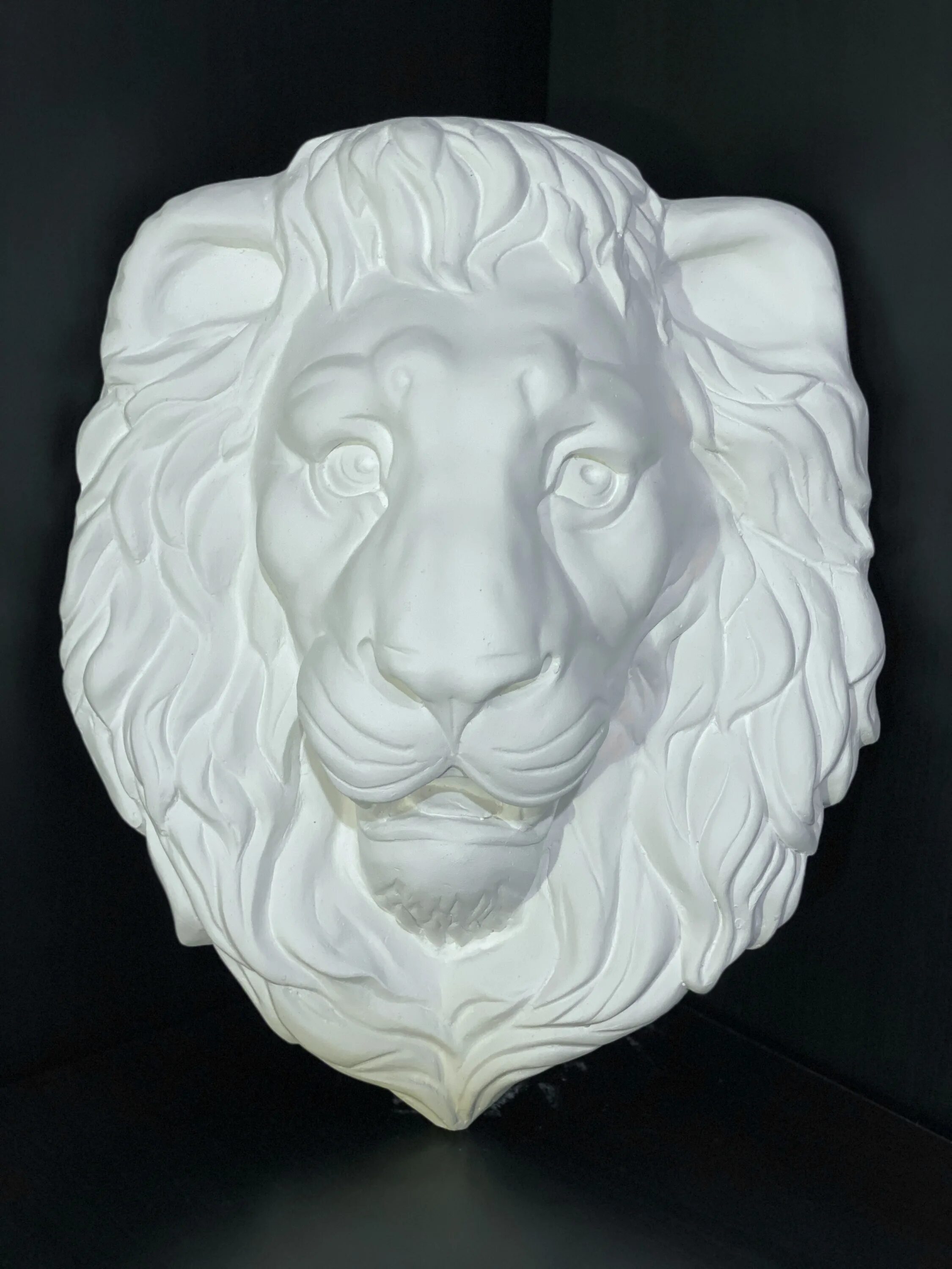 Гипс лев маска льва. Скульптура изваяние головы льва. Гипсовый лев. Гипс лев маска льва. Голова льва из гипса.