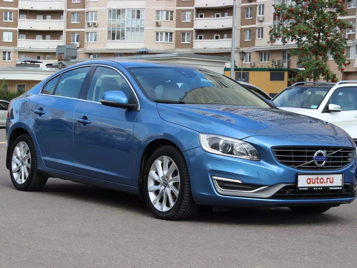 Вольво второе поколение. Volvo s60 II. Volvo s60 II Рестайлинг. Вольво седан s60 2014. Вольво s60 Рестайлинг.