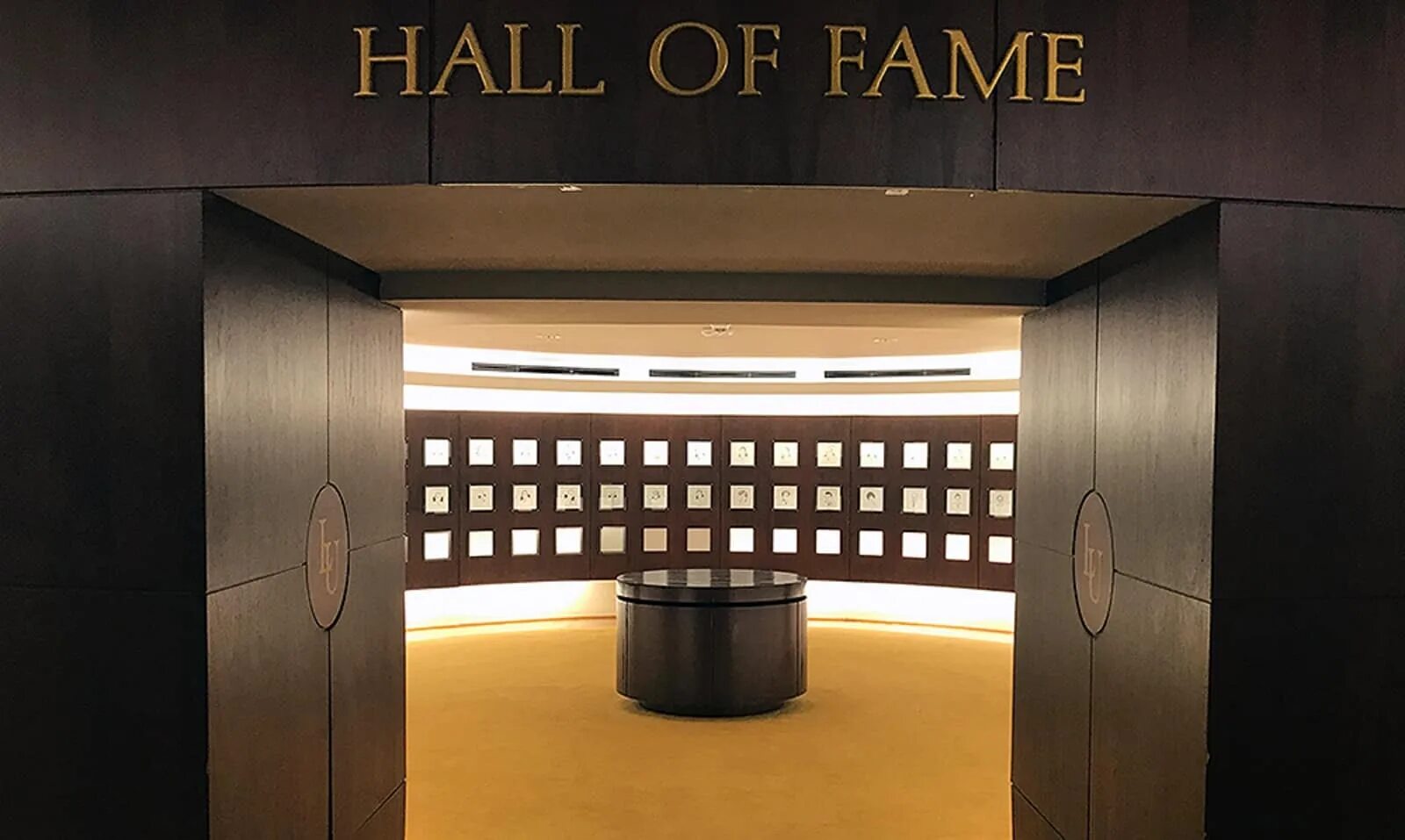 Hall of Fame. Hall. 4090 Hall of Fame. Hall of Fame этоj.