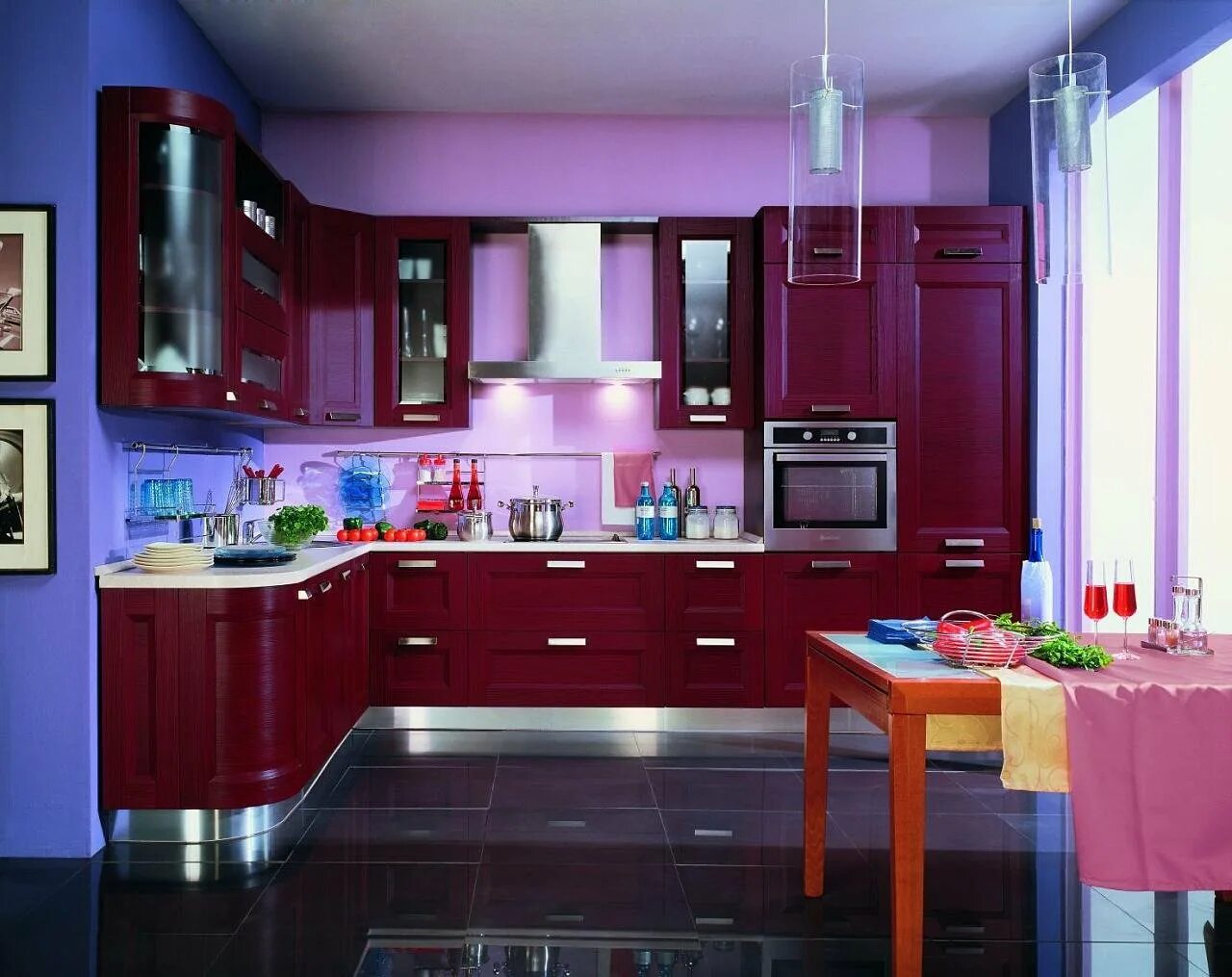 Кухни где выбрать. Красивые кухни. Красивые цвета кухни. Кухонный гарнитур бордового цвета. Кухня вишневого цвета.