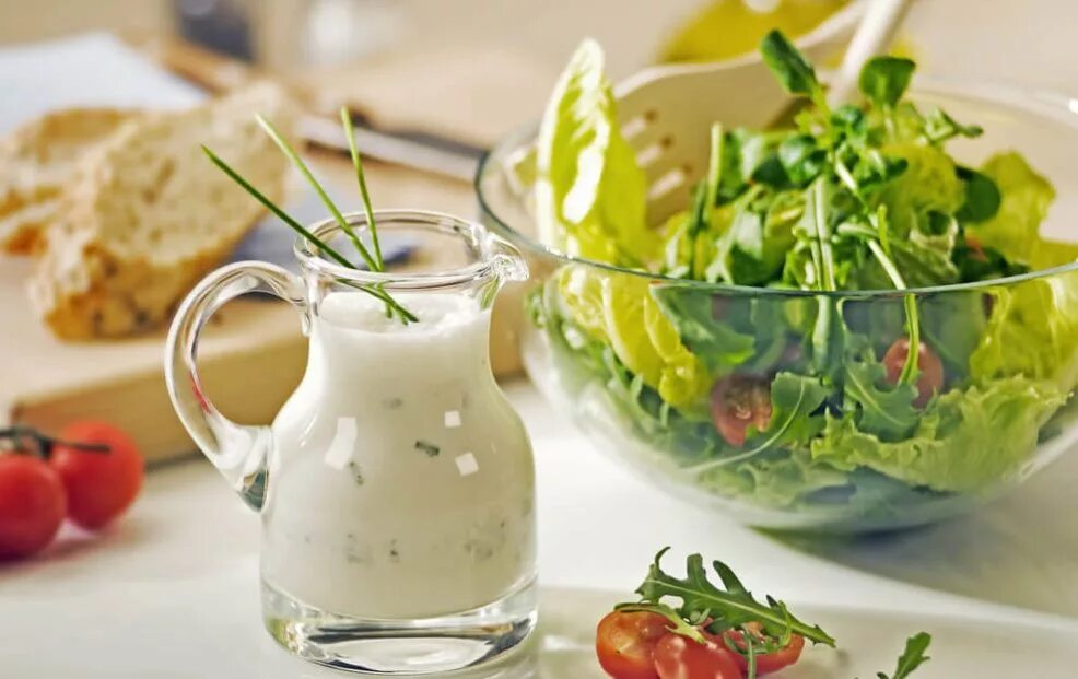 Горчичный соус для салата. Чем заправить рецепты. Чем заправить рецепты. Чем заправить рецепты. Заправки для овощных салатов в бутылках.