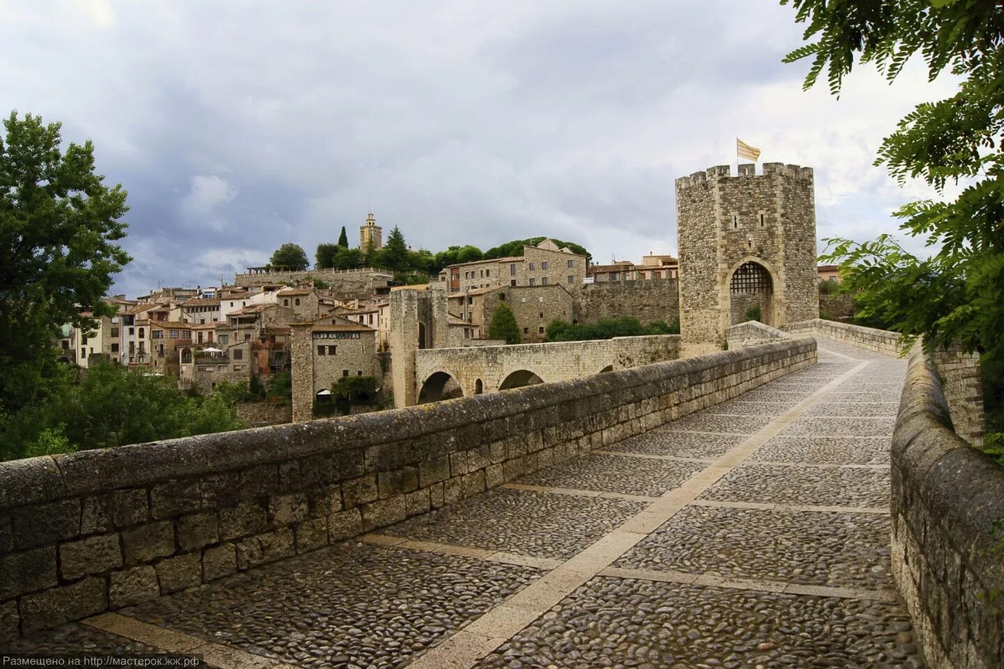 город кастельфольит-де-ла-рока. коста-де-ла-лус. мария андалусия испания. кастель де ла рока испания. La de dan.