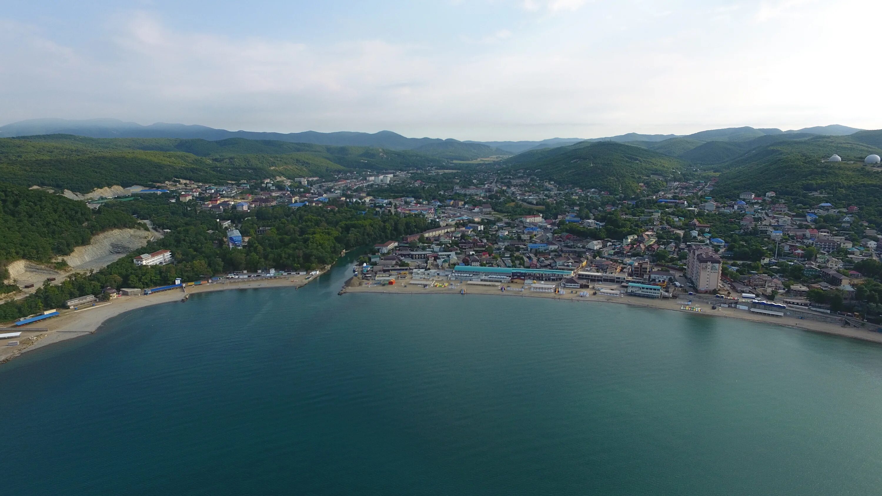 Краснодарский край видео показать. Джубга 2022 черное море. Поселок Джубга Туапсинский район. Поселок на черном море Джубга. Пляж морская волна Джубга.