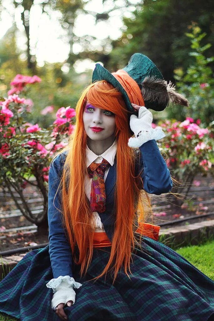 Дейнерис костюм косплей. Косплей образ. Косплей образ. Алиса в стране чудес косплей. Алиса в стране чудес алиса.