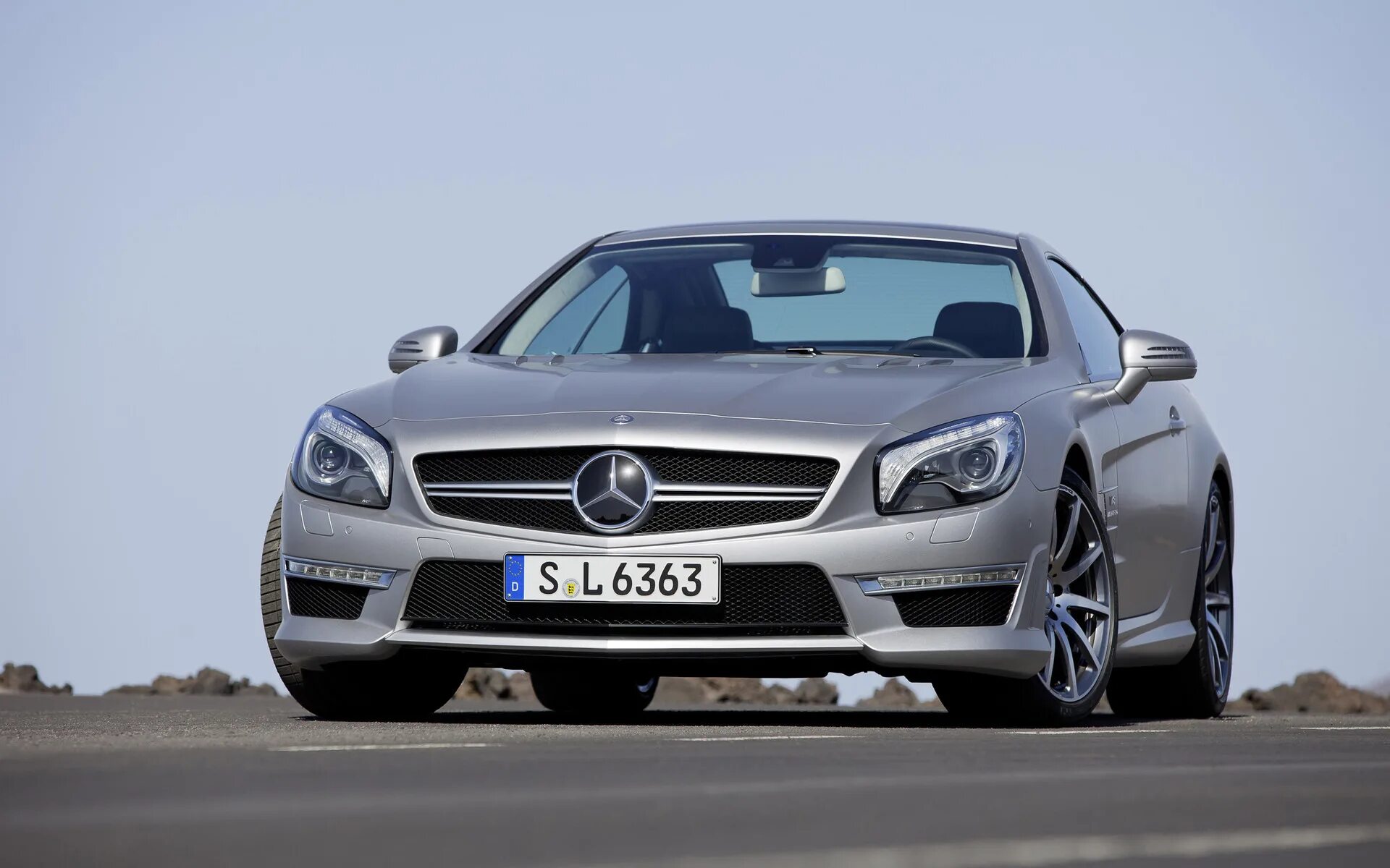 Мерседес технические. Mercedes SL 63 AMG class. Mercedes-Benz r231. Мерседес сл 63 АМГ 2015. SL 63 AMG 2012.