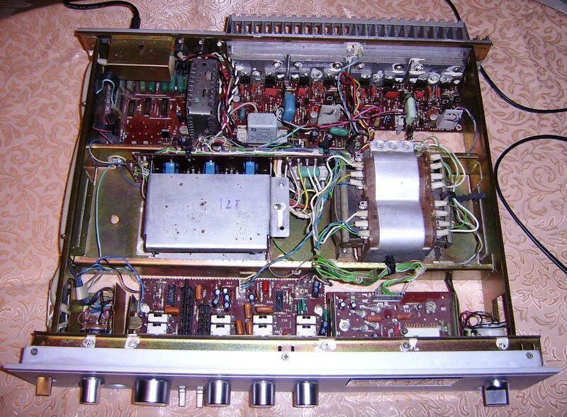 Усилитель у-101 стерео. Характеристика усилителя у 101 стерео. Усилитель электроника 101 стерео. Радиотехника 101 усилитель. Усилитель электротехника у 101 стерео.