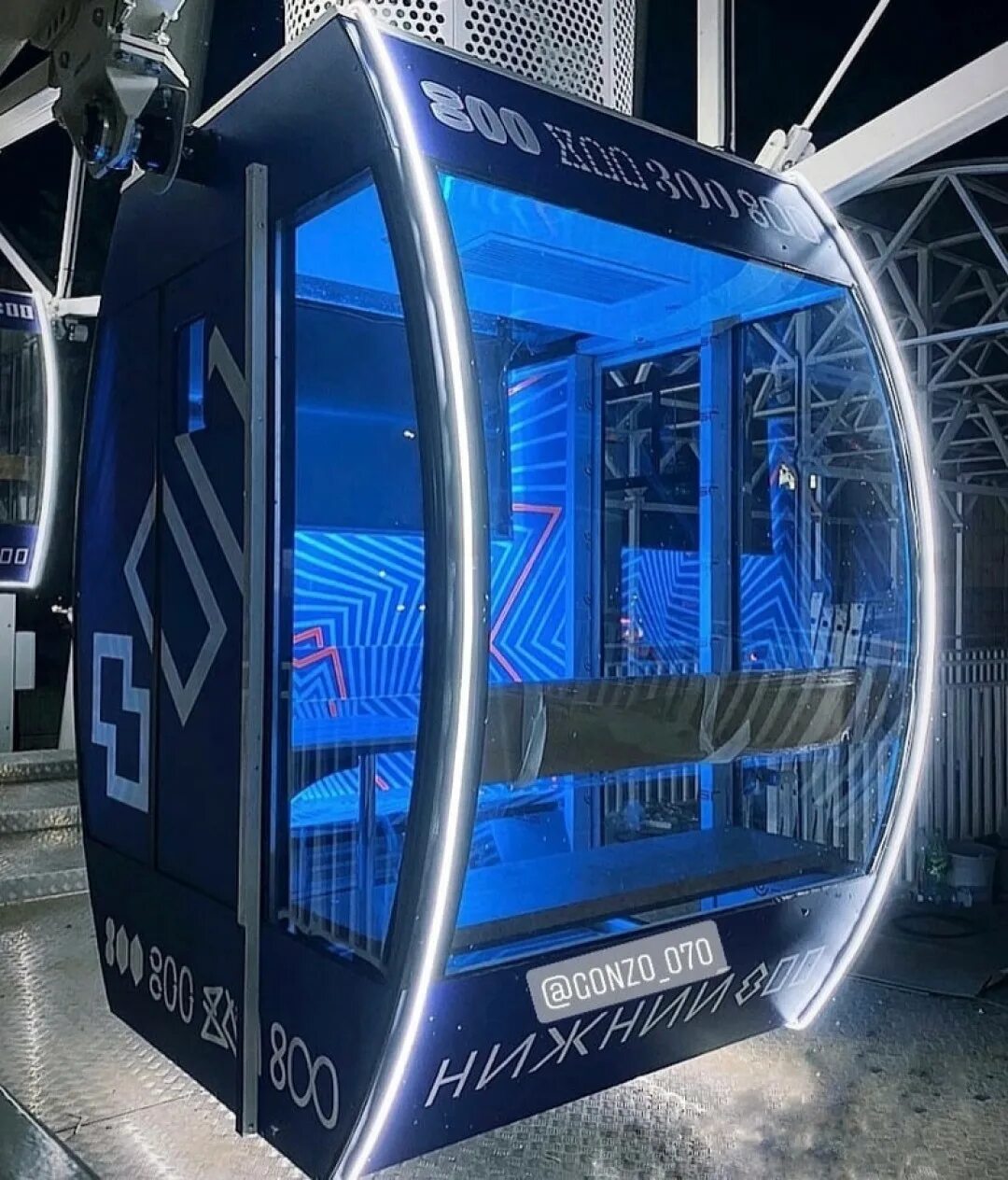 Vip кабинка колеса обозрения. Framery кабины. Видеонаблюдение в общественных туалетах. Экосервис туалетные кабины. Чебоксарский опытный завод подъемник 1018 3 т производство чебоксары.