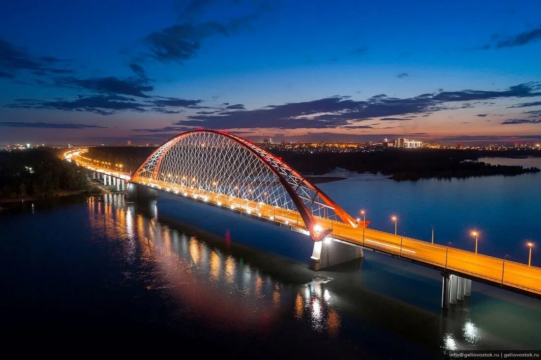 Купить джив новосибирск. Ночной Новосибирск Бугринский мост. Бугринский мост Новосибирск лето. Бугринский мост Новосибирск ночью. Вид на Бугринский мост Новосибирск.