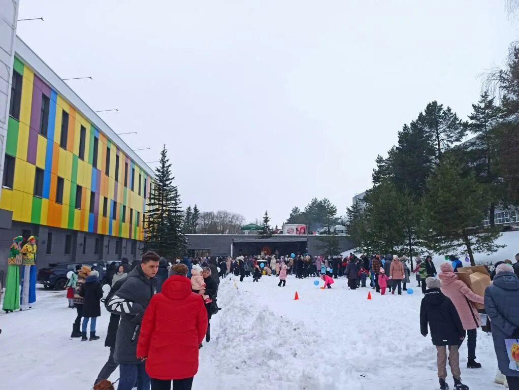 Масленица Шарм Смоленск. Городская Масленица. Масленица в Смоленске 2023. Масленица в Смоленске возле 29 школы.