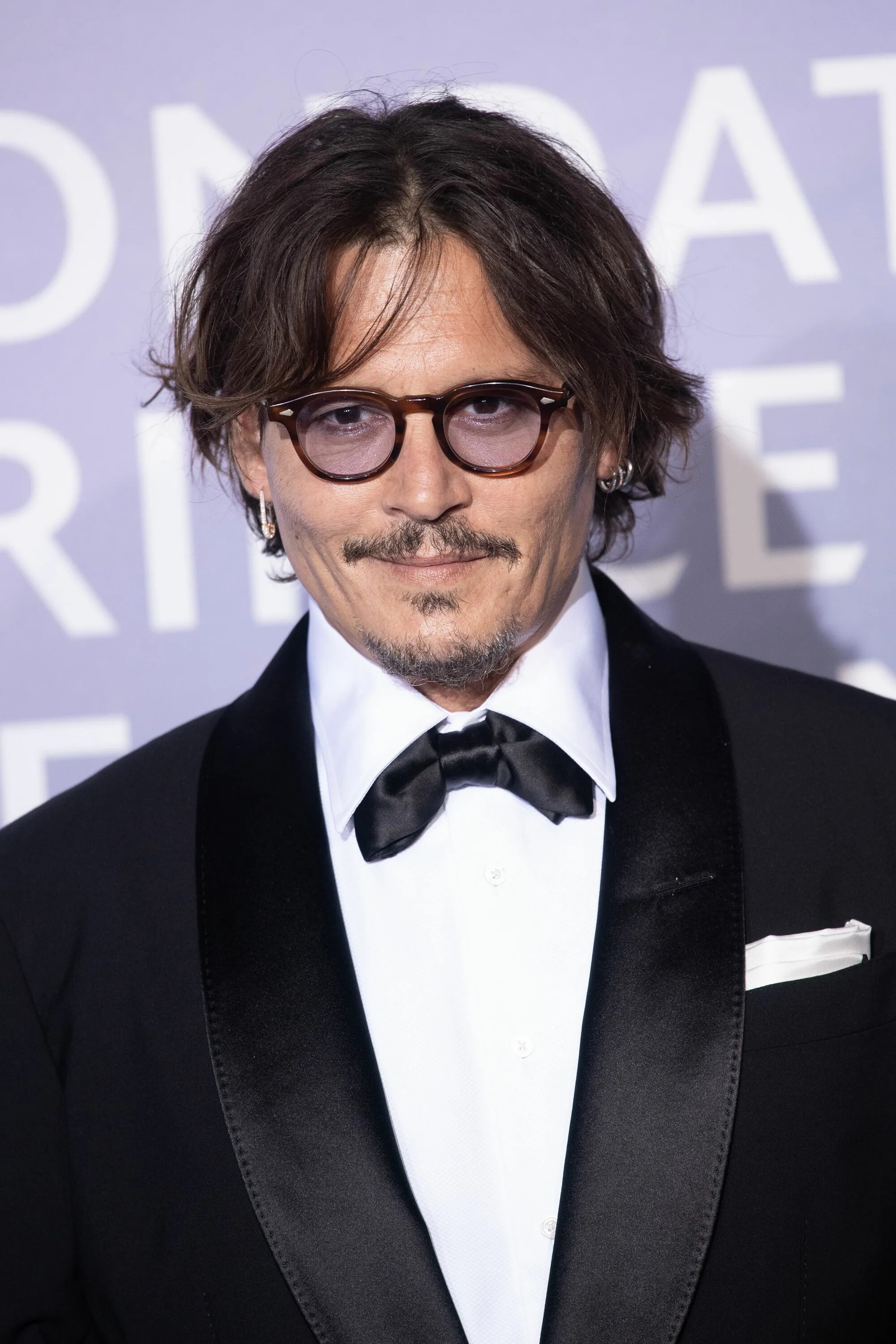 Джонни Депп. Johnny Depp 2022. Джонни Депп 2021. Джонни Депп прическа 2022. Curtains hairstyle