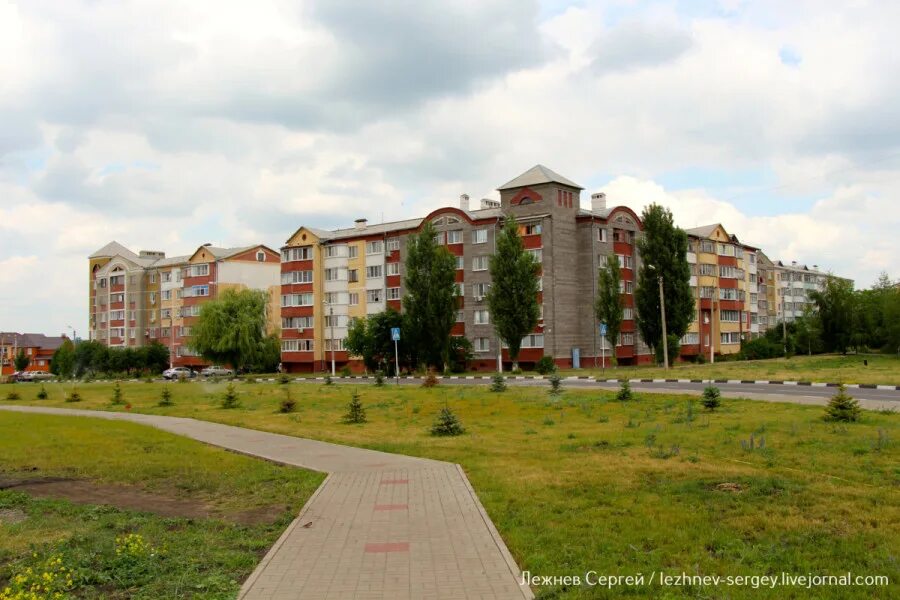 Квартиры г строитель. Г Строитель Белгородская область. Ул Белгородская г. Строитель. Окраины города Строитель Белгородской. Город Строитель Белгородская область улица Строителей.