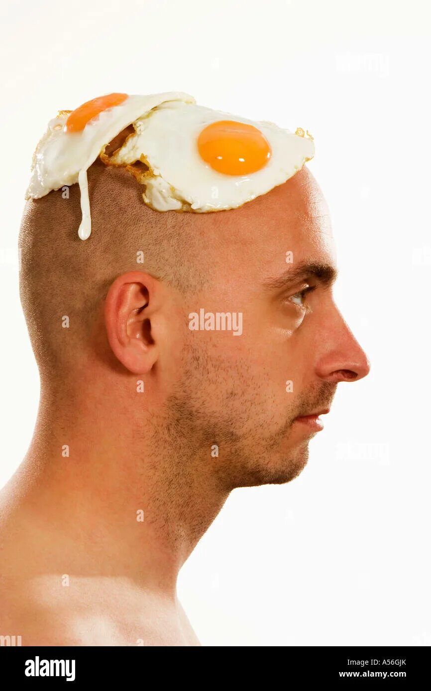 Прическа яйцо на голове. Мужские стрижки голова яйцом. Реклама для стрижки яичек